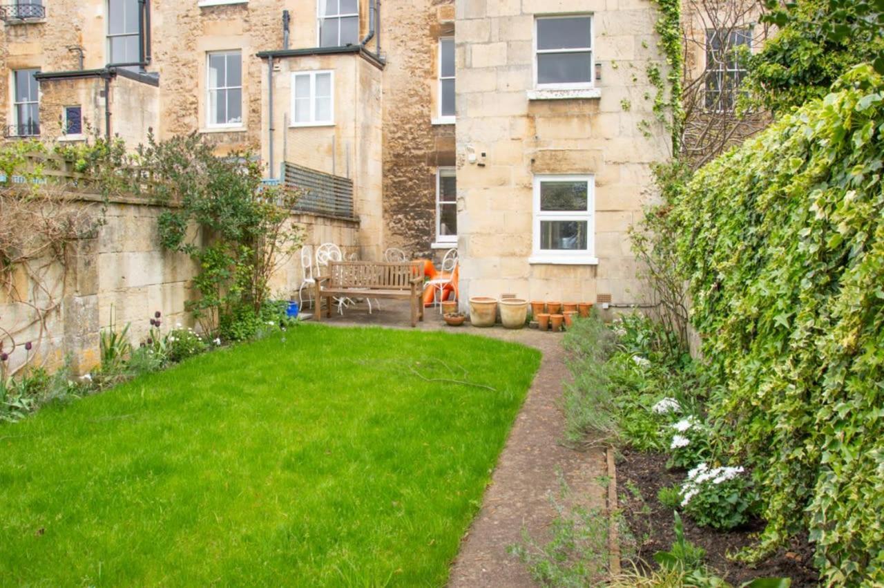 Unique 2 Bed In The Heart Of Bath With Parking Apartamento Exterior foto